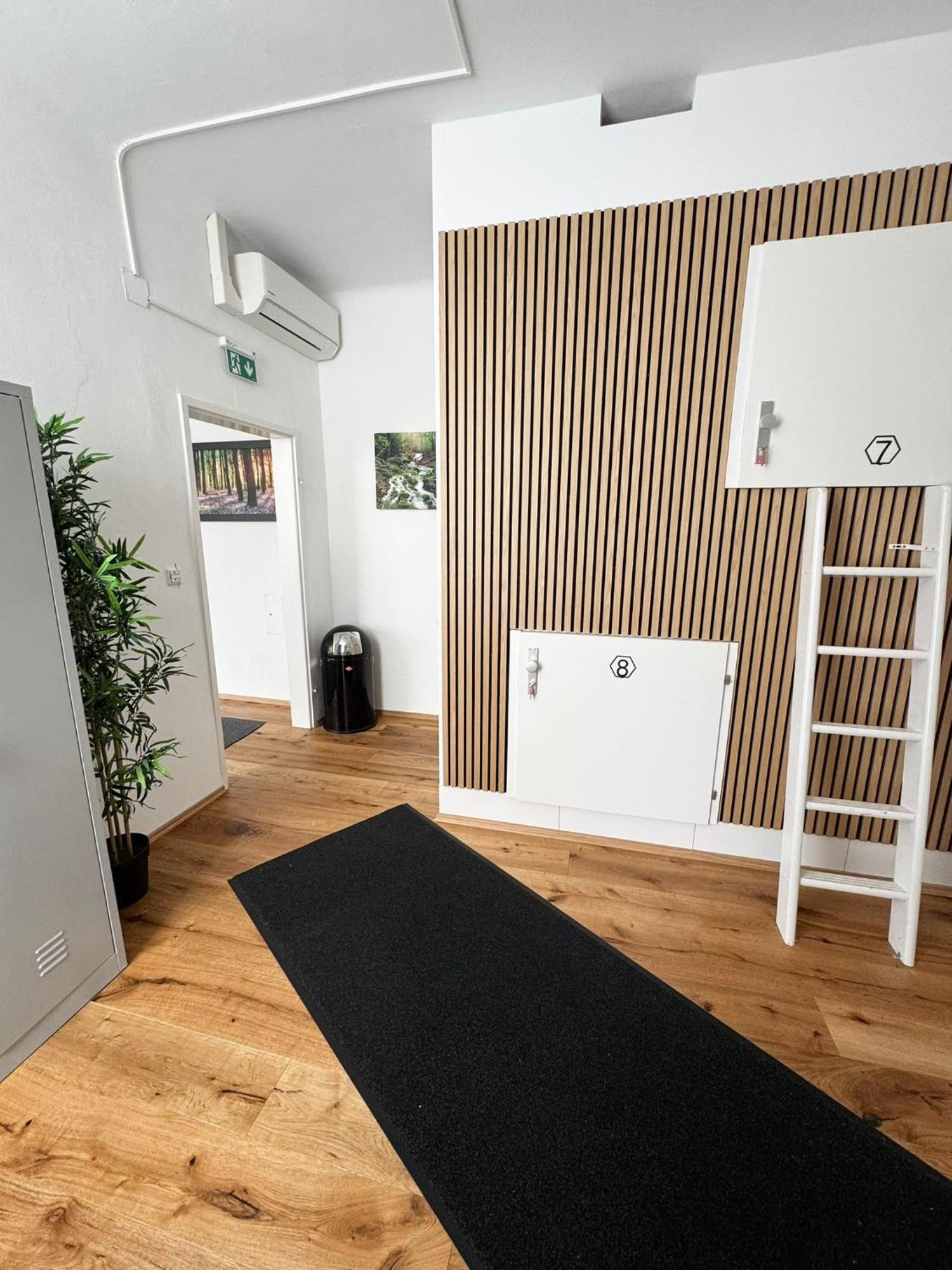 Robin Wood Apartment Wina Bagian luar foto