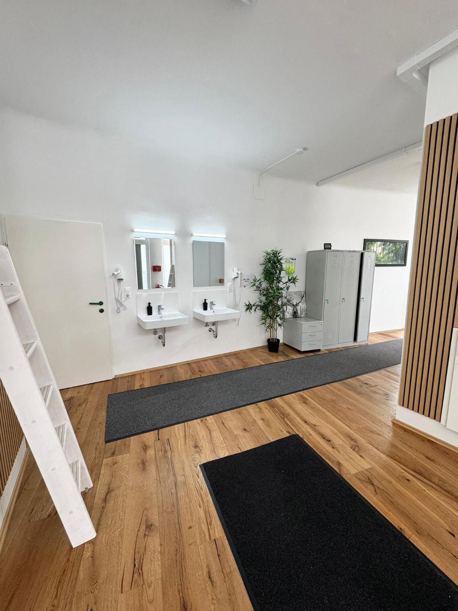Robin Wood Apartment Wina Bagian luar foto